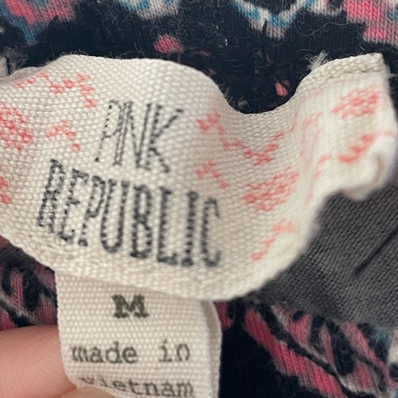 Pink Republic leggings. Size M. - Picture 3 of 3